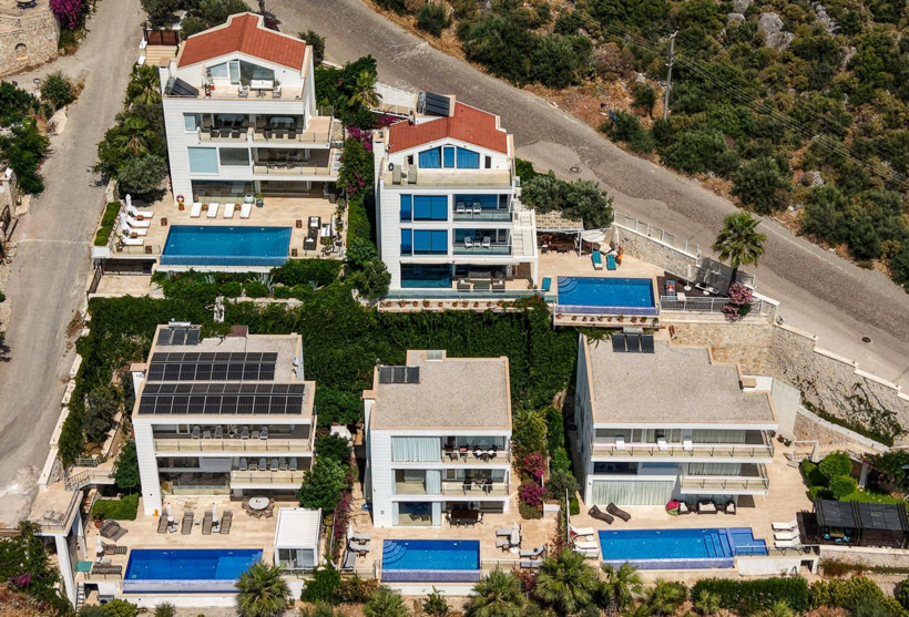 Lüks villa tatillerinin bedeli dudak uçuklatıyor - Resim : 1