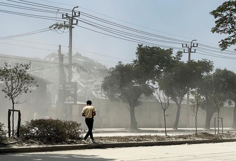 Myanmar'da 7.4 büyüklüğünde deprem - Resim : 9