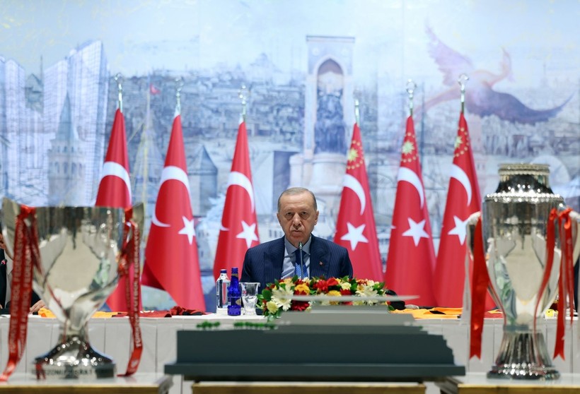 Osimhen'den Erdoğan'a hediye: Dolmabahçe'de buluşma - Resim: 14