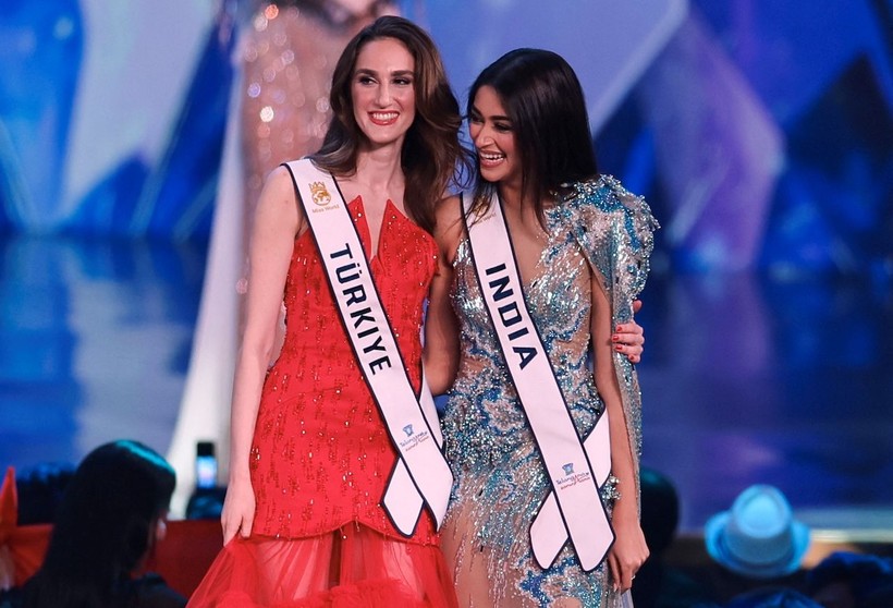 İşte dünyanın en güzeli: Miss World tacını aldı - Resim: 8