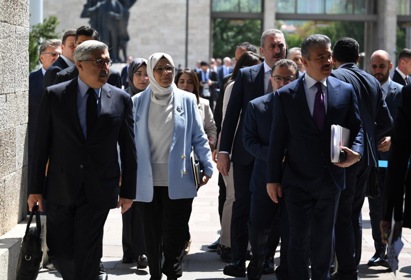 Komisyon toplantısı başladı: Türkiye'nin gözü kulağı TBMM'de - Resim : 5