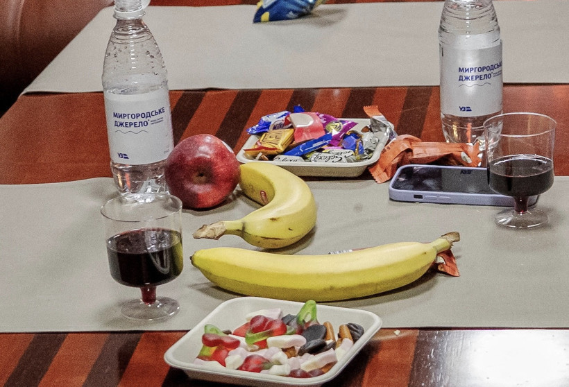 Mütevazı başbakanların masası yine gündem oldu - Resim : 2