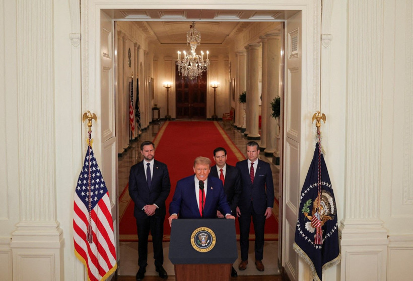Trump, İran saldırısını böyle takip etti - Resim: 6