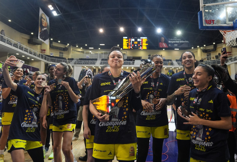 Türkiye Kupası'nda şampiyon Fenerbahçe: Galatasaray'a 20 sayı fark attılar - Resim : 2