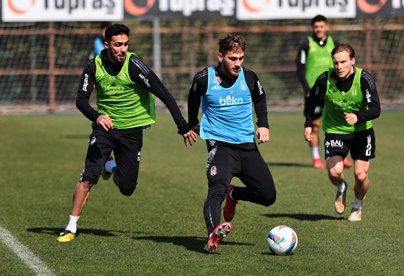 Premier Lig'de Semih Kılıçsoy savaşı: Beşiktaş'ın kapısına 5 dev dayandı - Resim : 3