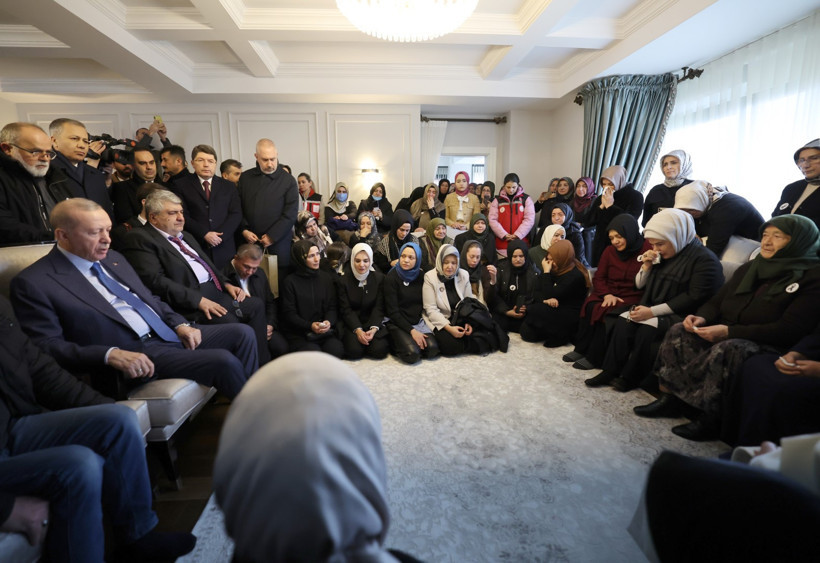 Erdoğan faciada hayatını kaybedenlerin cenaze törenine katıldı - Resim : 1