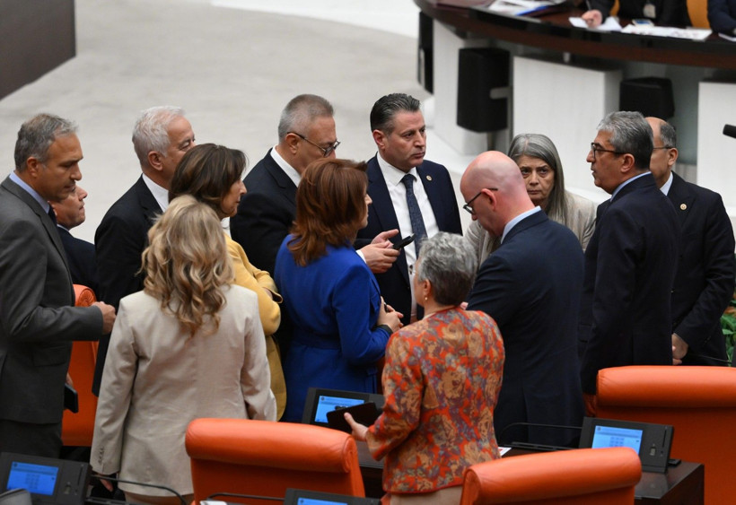 AKP'ye son dakika golü Meclis'i karıştırdı - Resim: 3