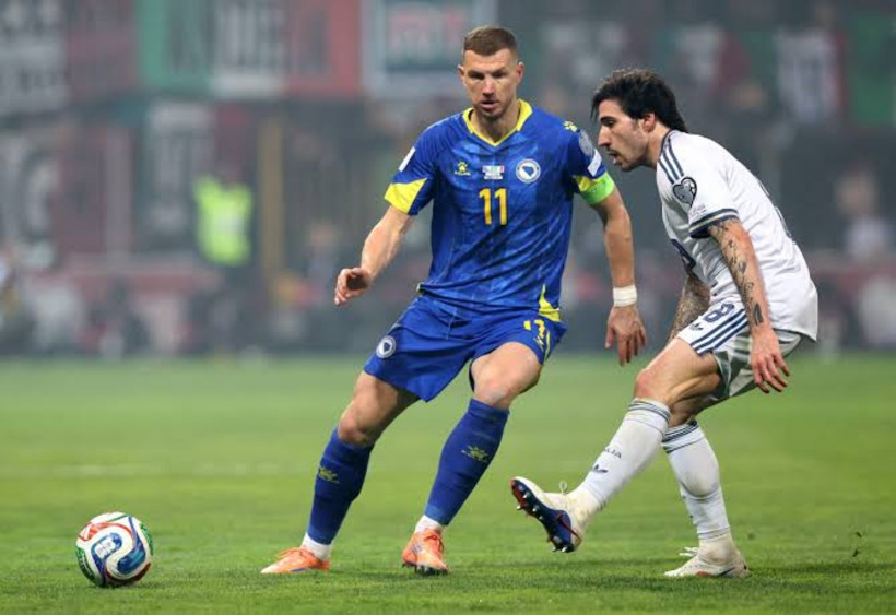 Fenerbahçe'nin eski golcüsü Edin Dzeko'ya unutulmaz veda. 11 köfte koreografi ve sürprizler - Resim : 3