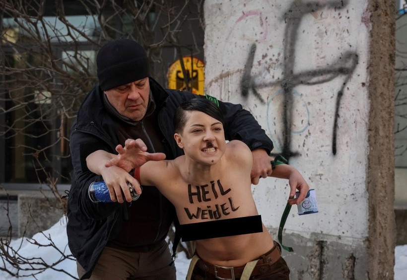 Almanya sandık başında: FEMEN'den eylem - Resim: 5