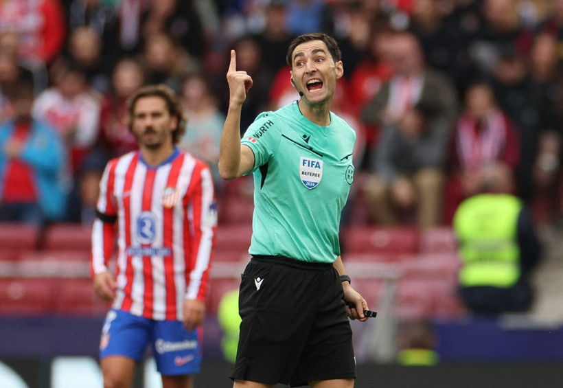 Real Madrid, hakemi yerin dibine soktu: Oğluma ‘Baban hırsız’ demişler - Resim : 1