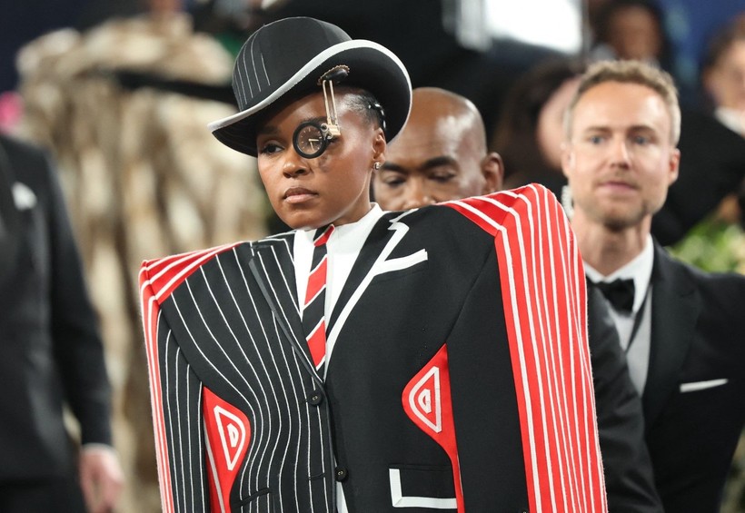 Modanın en çılgın şovu: Met Gala'ya ünlü yağdı - Resim: 14