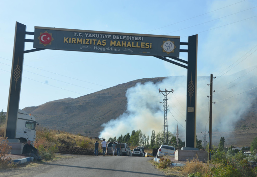 Köylüler isyan etti: Bir haftada üç yangın, onlarca ev ve ahır kül oldu - Resim : 4