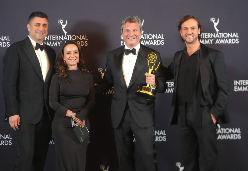 Deha dizisi Uluslararası Emmy Ödülü kazandı - Resim : 1