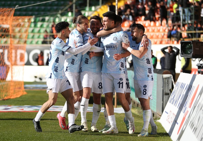 Alanya'da 2-0'dan hayati geri dönüş: 90'da gelen zafer - Resim : 1