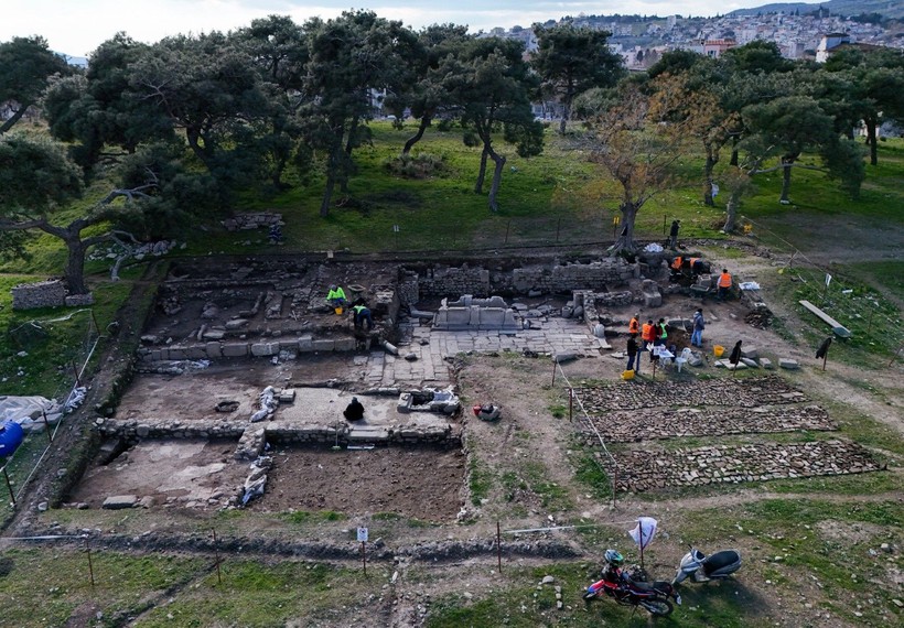 Pergamon'da "Mozaikli Ev" gün yüzüne çıkarılıyor - Resim: 8