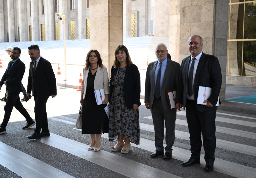 Komisyon toplantısı başladı: Türkiye'nin gözü kulağı TBMM'de - Resim : 8