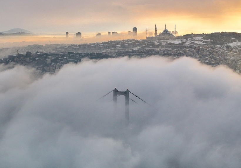 İstanbul’da sis alarmı: Köprüler görünmez oldu - Resim: 3