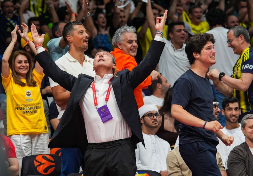 Ali Koç gözyaşlarını tutamadı: Şampiyonluğu böyle kutladı - Resim: 6