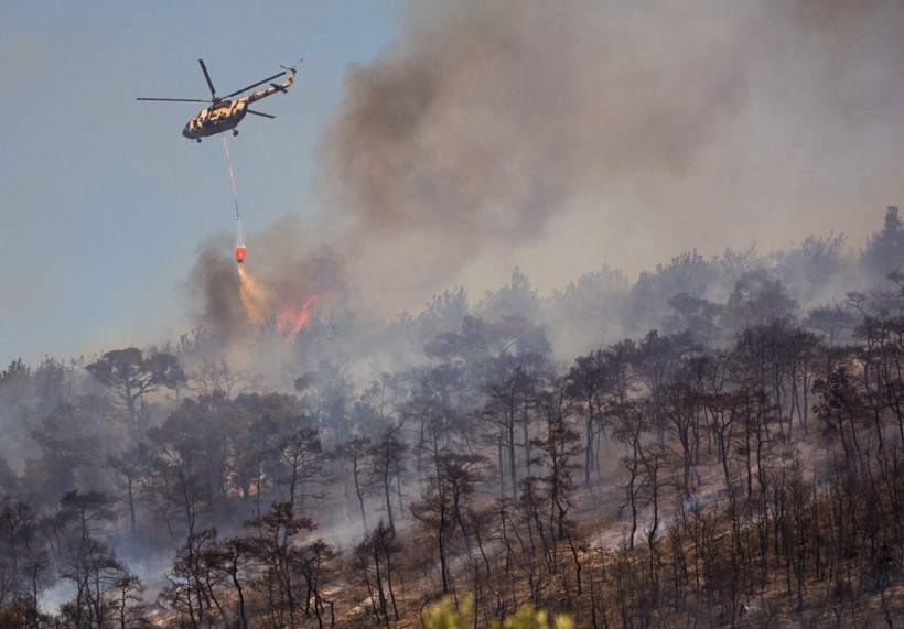 Foça'da orman yangını: 4 kişi gözaltında - Resim : 2