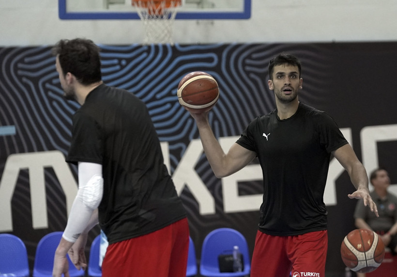 Kenan Sipahi: "EuroBasket 2025 yarı finali çok sert geçecek" - Resim : 1
