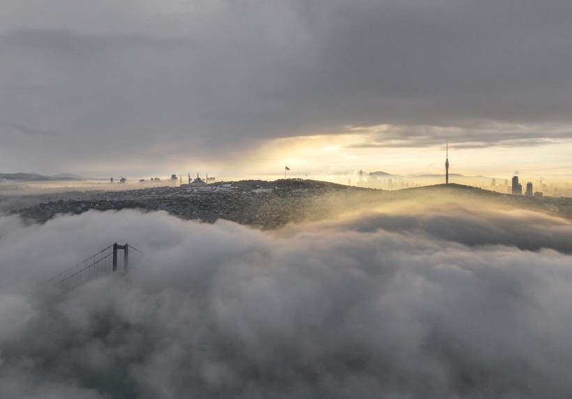 İstanbul’da sis alarmı: Köprüler görünmez oldu - Resim: 4