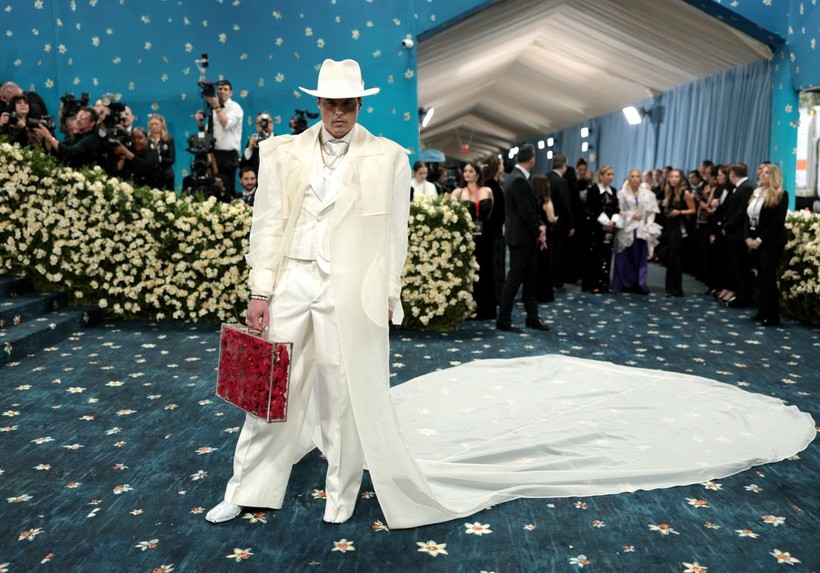 Modanın en çılgın şovu: Met Gala'ya ünlü yağdı - Resim: 37