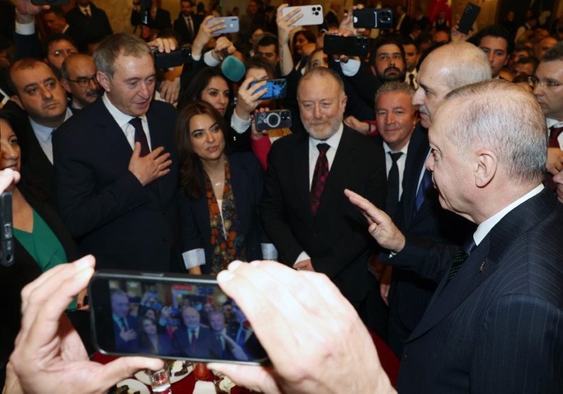 Erdoğan'dan 'Özgür Özel ile görüşmeyi düşünüyor musunuz' sorusuna yanıt - Resim : 2