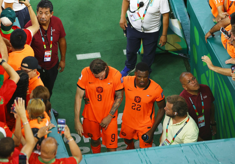 Hollanda'da penaltı kaçıran üç futbolcuya ırkçı saldırı - Resim : 1