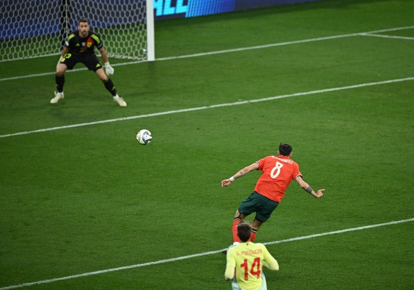 Uluslar Ligi'nde şampiyon belli oldu: 40'lık Ronaldo tarih yazdı, Morata İspanya'yı yaktı - Resim: 9