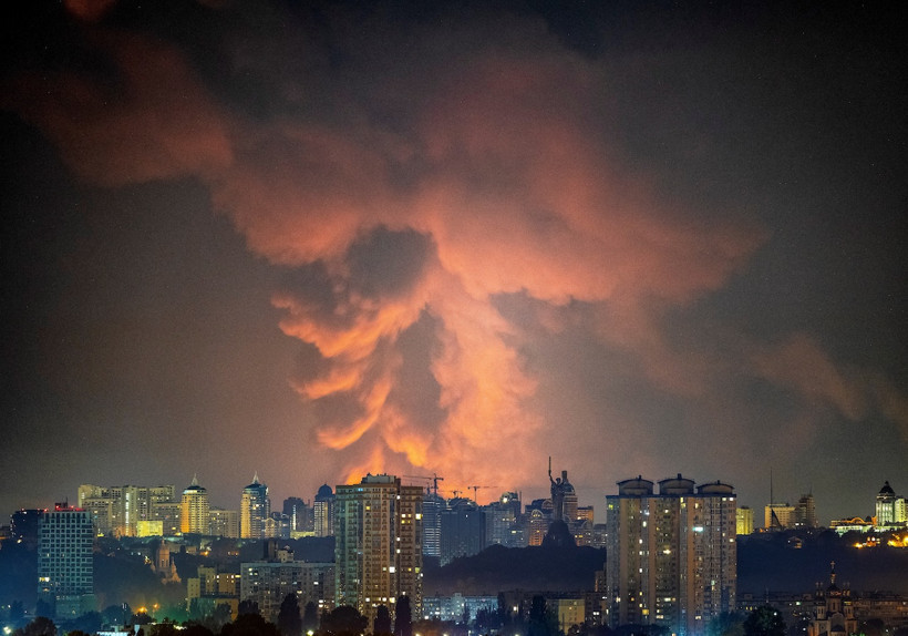 Kiev, gece 01.33'ten beri balistik füze saldırısı altında - Resim : 1