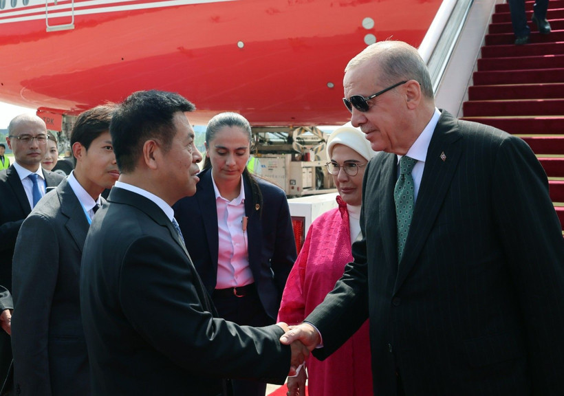 Erdoğan'a renkli karşılama - Resim: 2