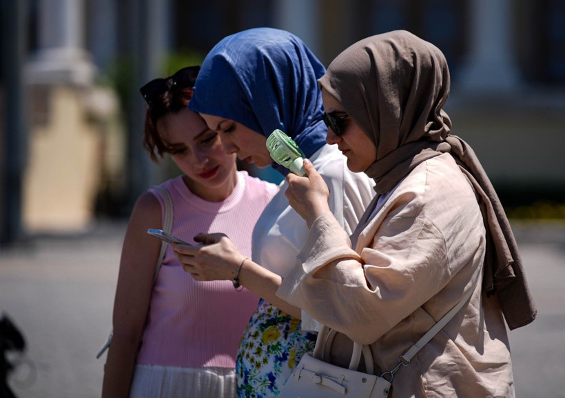 İzmir'de fön rüzgarı etkisi: Sıcaklık 40 dereceye dayandı - Resim: 7