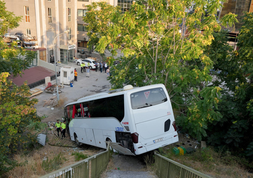 İstanbul'da kaza: Yaralılar var - Resim : 1