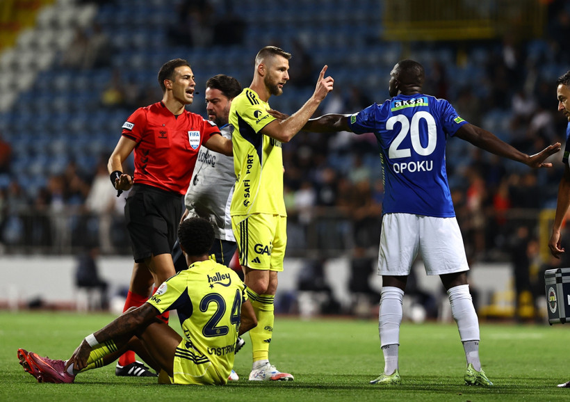 Fenerbahçe, 10 kişilik Kasımpaşa'ya takıldı - Resim : 3