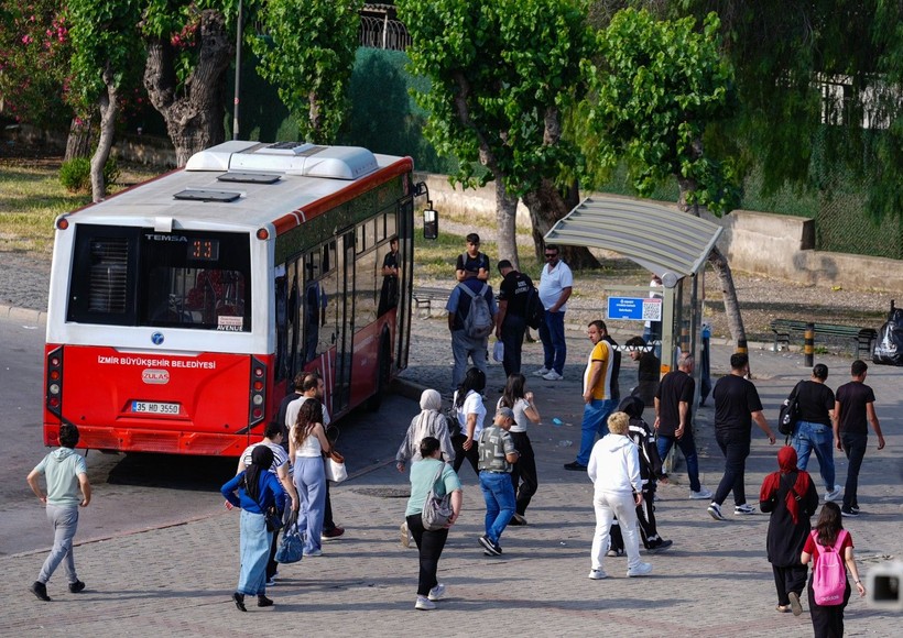 İzmir'de hizmetler aksadı, Tugay'dan çağrı geldi - Resim: 6