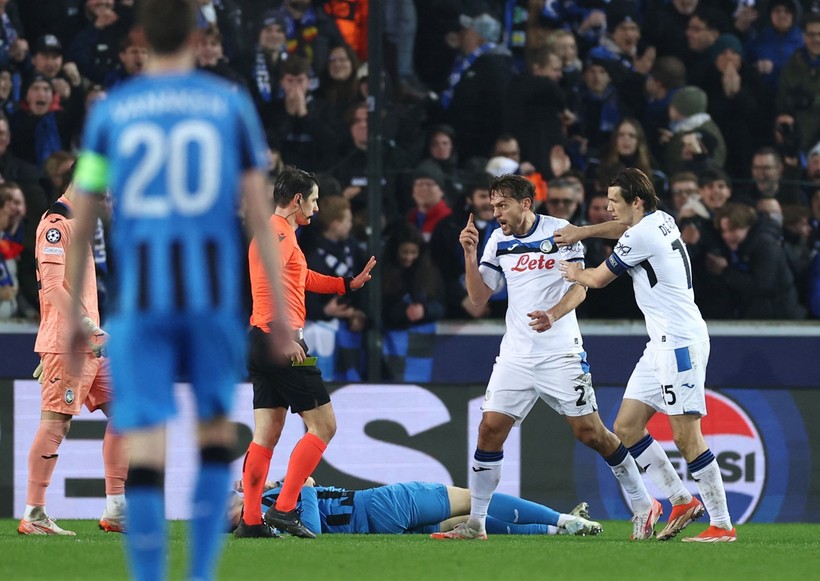 Penaltı kararı maça damga vurdu: Atalanta cephesi Halil Umut Meler'i haşladı! - Resim : 1