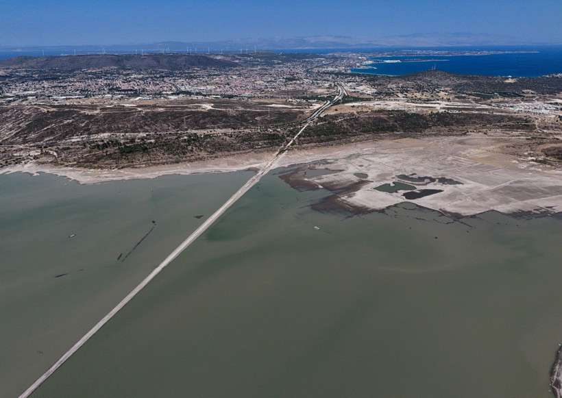 İzmir S.O.S. veriyor: Baraj kurudu, artık yürümek mümkün - Resim: 16