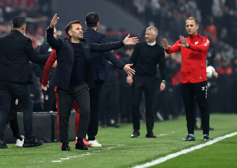 Okan Buruk derbi sonrası isyan etti: 'Tarihte hiç bu kadar olmadı!' - Resim : 1
