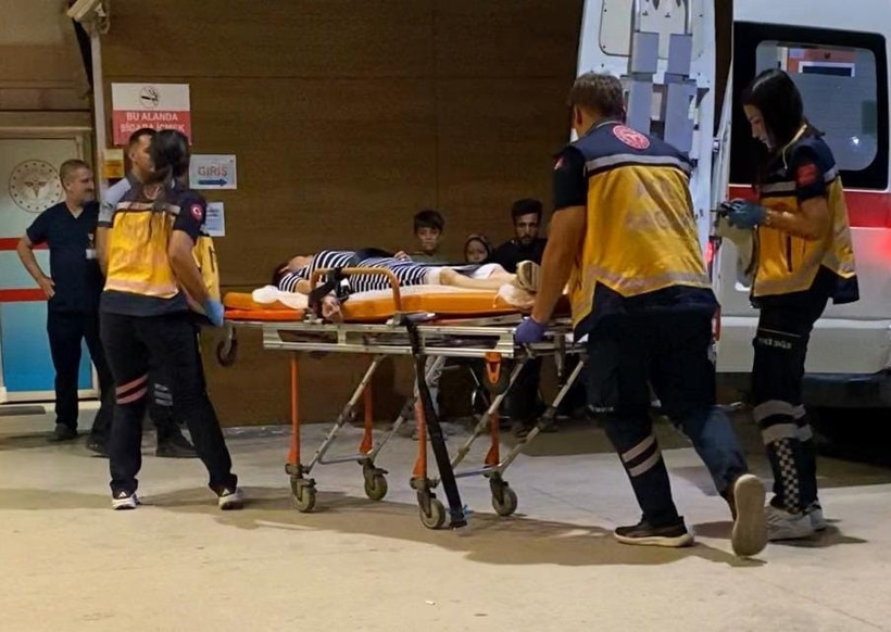 Düğünde gözaltı gerilimi: Polis silahına başvurdu - Resim : 2