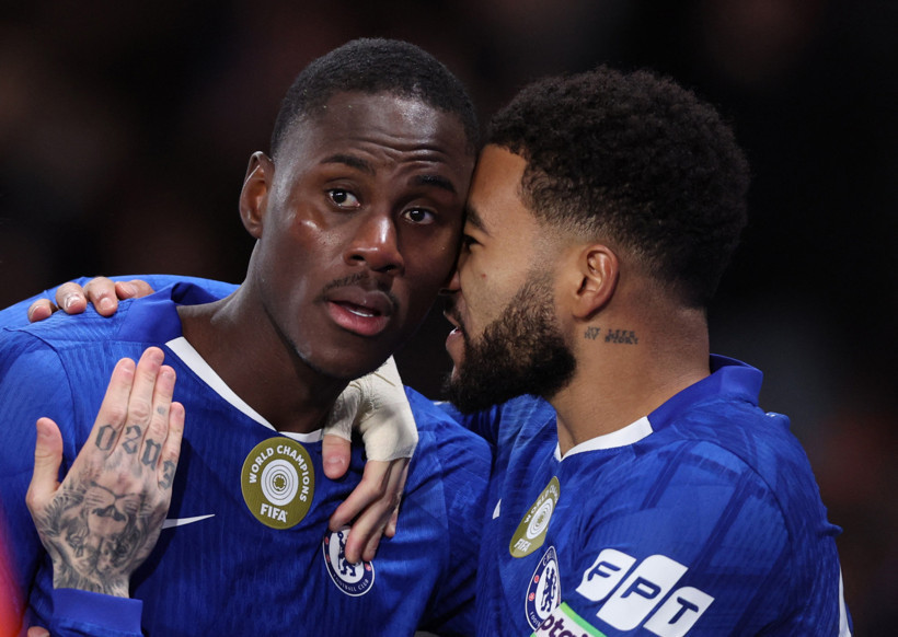 10 kişilik Chelsea, lider Arsenal'e boğun eğmedi: 1-1 - Resim : 1