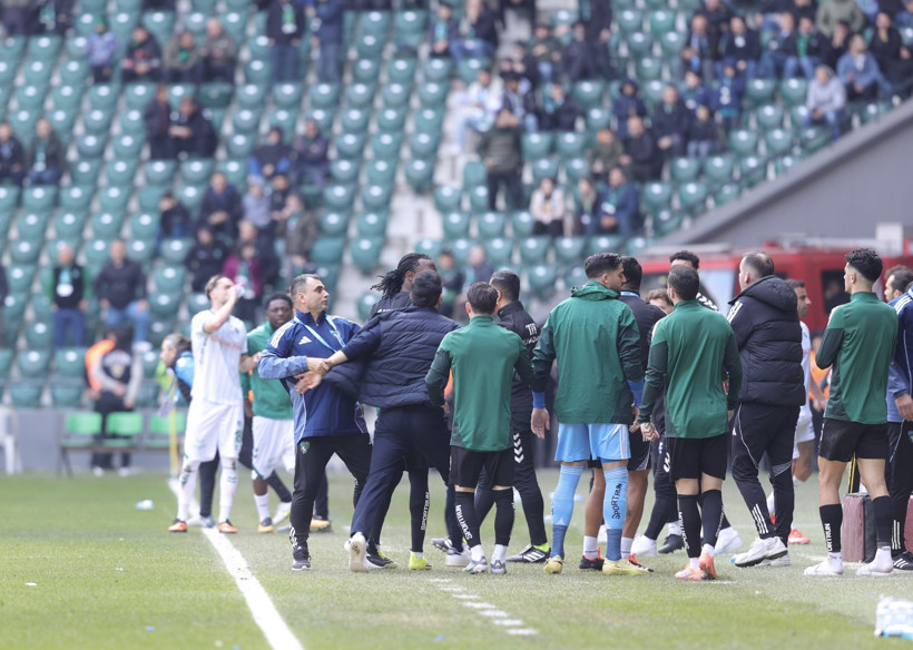 Süper Lig'de olay: Kocaelispor-Konyaspor maçında kulübeyi boşalttılar! - Resim : 3