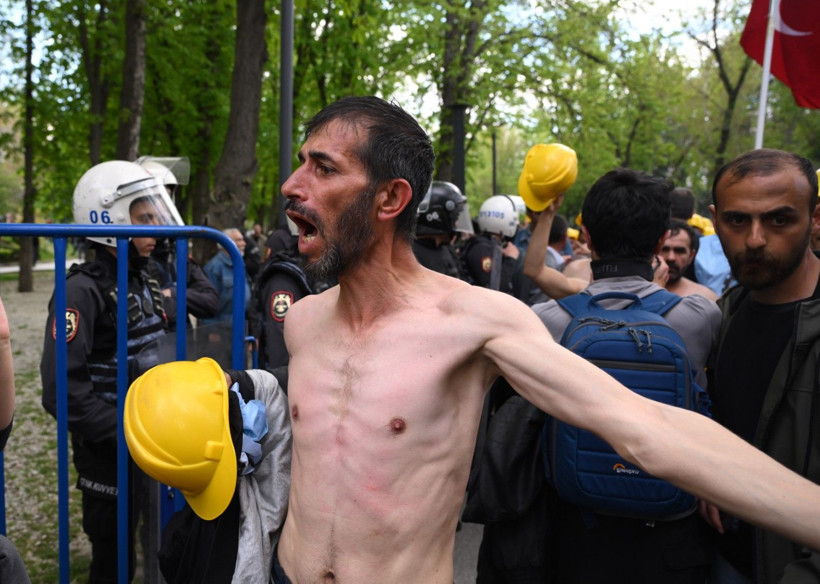 Açlık grevindeki madencilere polis müdahalesi - Resim: 16
