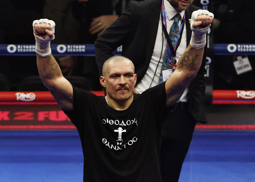 Efsaneler kapıştı: Usyk, Fury’yi 24 raunt sonunda yendi - Resim : 1