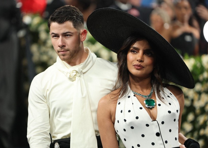 Modanın en çılgın şovu: Met Gala'ya ünlü yağdı - Resim: 31