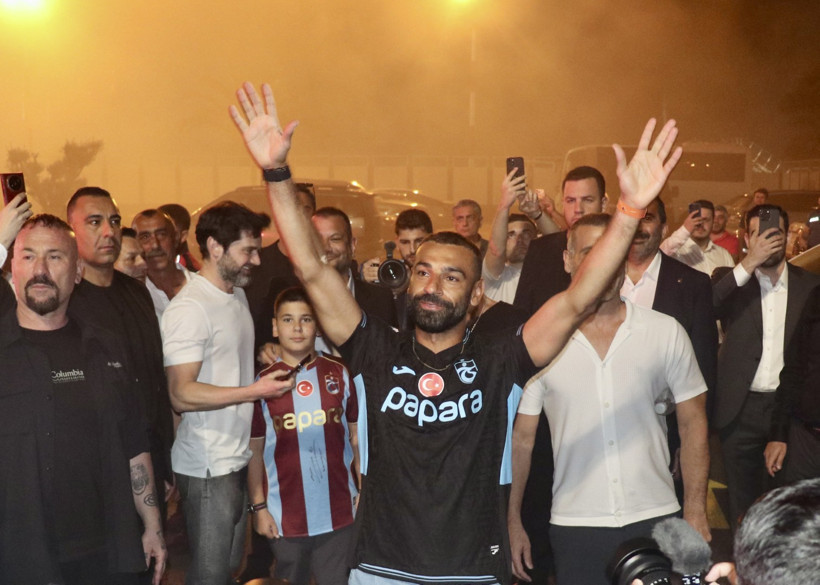 Liverpool efsanesi, Salah'ın Trabzonspor'a gidişini küçümsedi: Transfer dünyada gündeme oturdu - Resim : 2