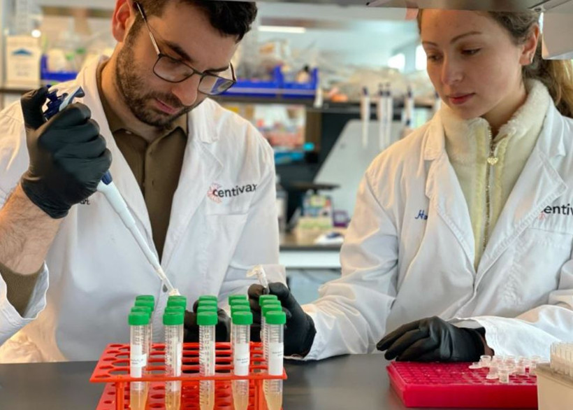 18 yıl zehirli yılanlara kendini ısırttı: 19 zehre karşı etkili panzehrin mimarı oldu - Resim : 2