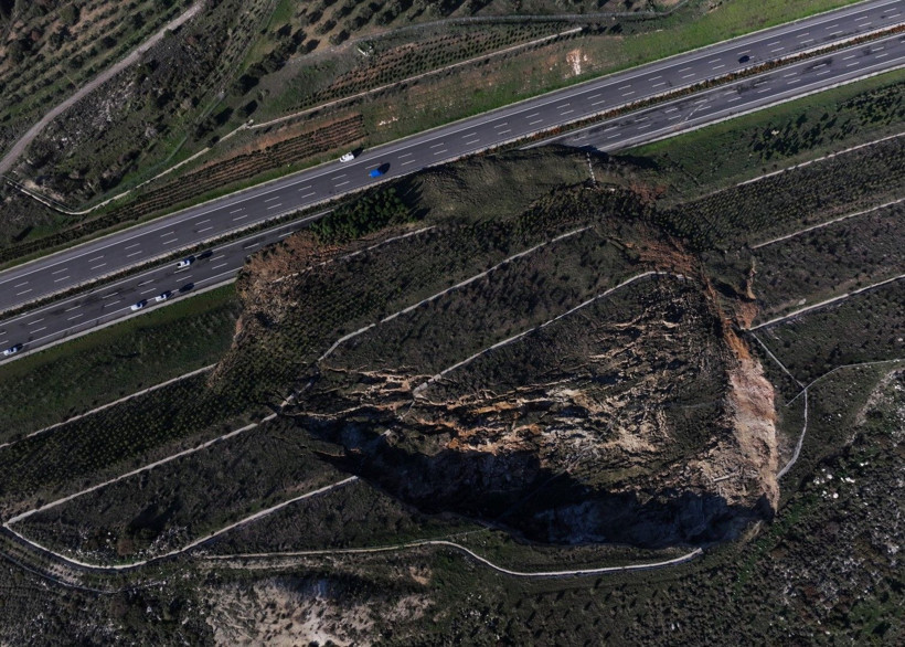 Faciadan dönülmüştü: İzmir-İstanbul yolu ulaşıma açıldı - Resim: 1