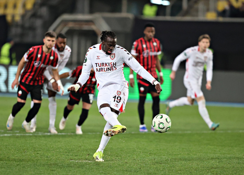 Samsunspor tur için avantajı yakaladı: 0-1 - Resim : 1