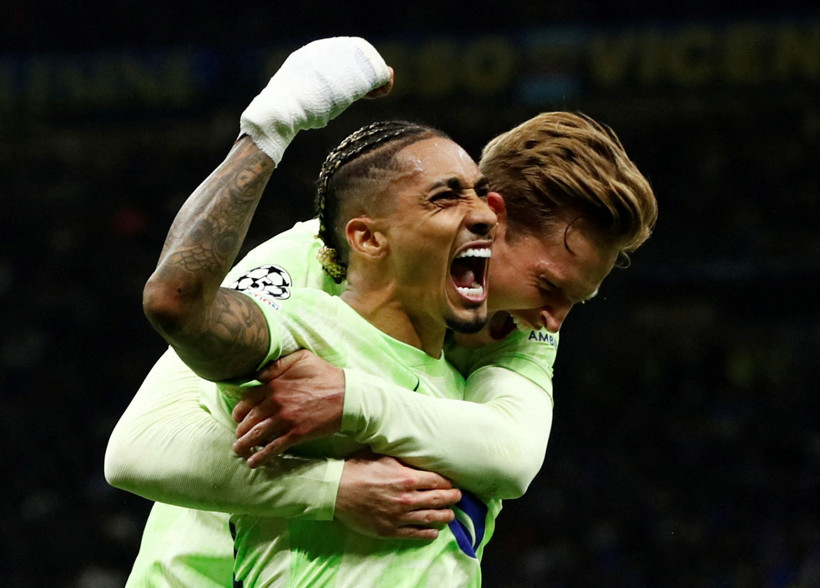 Dev maçta Martinez ve Raphinha tarihe geçti - Resim : 2