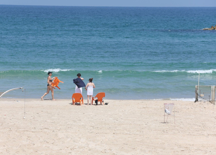 İsrail, saldırı sonrası kepenk indirdi - Resim: 10